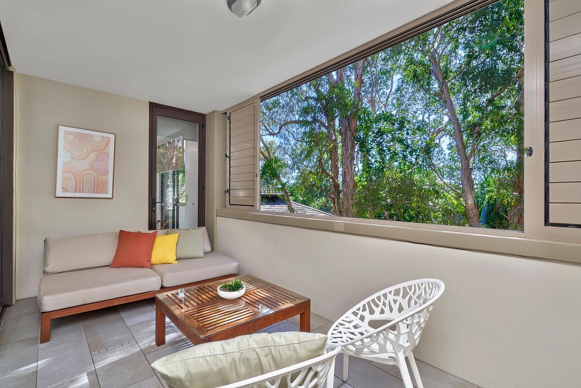 Private Apartments In The Temple Beachfront Resort Palm Cove Cameră foto